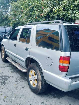 CHEVROLET BLAZER 2.2 EFI DLX 4X2 8V GASOLINA 4P MANUAL CHEVROLET BLAZER 2.2 EFI DLX 4X2 8V GASOLINA 4P MANUAL